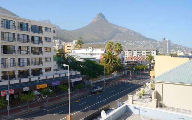 2 Bedroom Sea Point Apartment