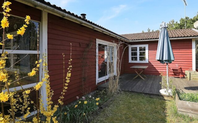 6 Person Holiday Home in Væggerløse
