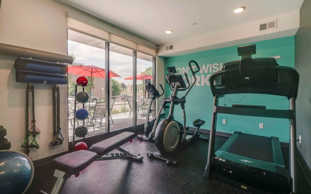 FRONTDESK The Central Apts Minneapolis