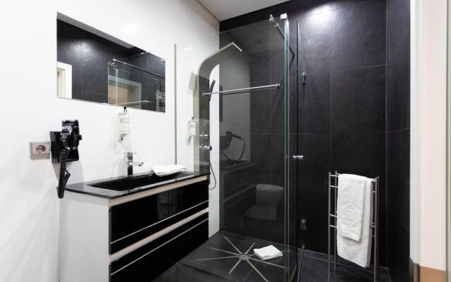 Feel Porto Downtown Essence