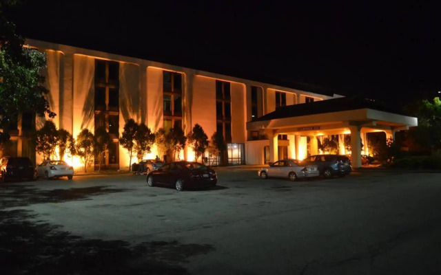 Candlewood Suites Columbus North by IHG