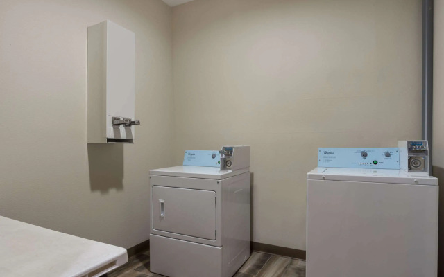 Quality Inn & Suites Pearl - Jackson