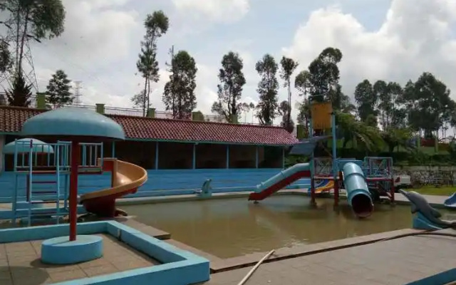 Oyo 3404 Puncak Jaya Darajat