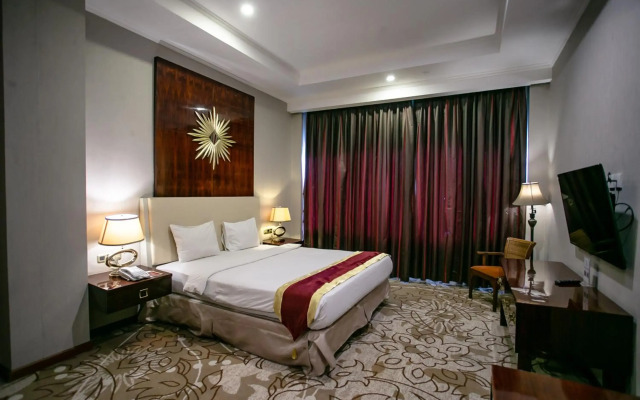 Sutan Raja Hotel And Convention Centre