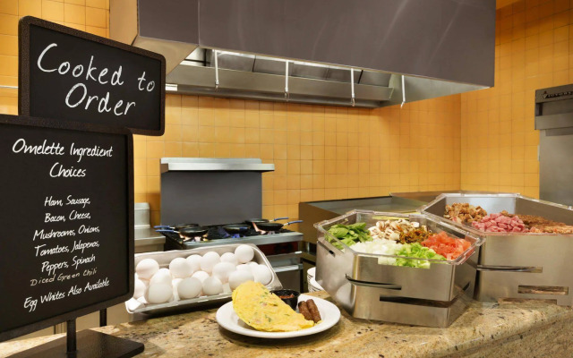 Embassy Suites by Hilton Albuquerque