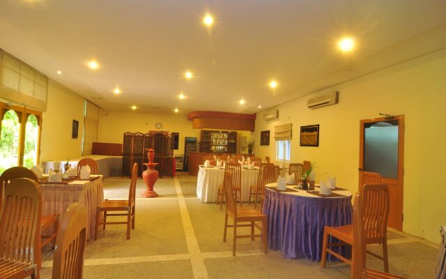 Kaytumadi Dynasty Hotel