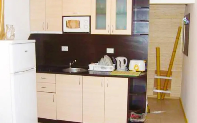 GT Emerald Paradise Apartments