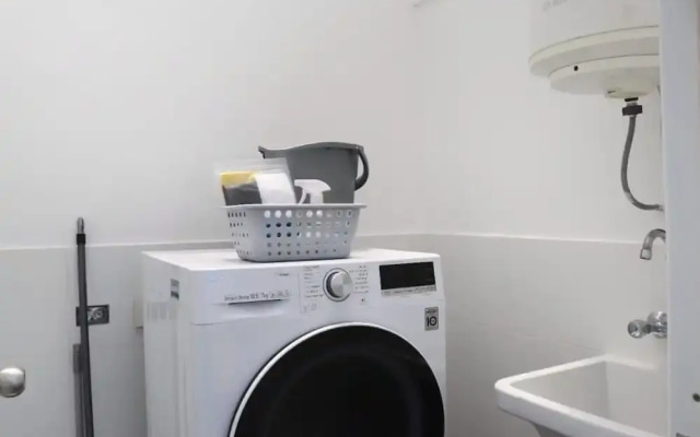 w Outstanding 2BR Duplex With AC in San Isidro