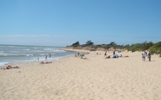 House With 2 Bedrooms in Sainte-marie-de-ré, With Wonderful City View