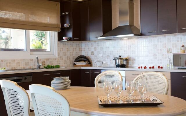 Amalia Apartments