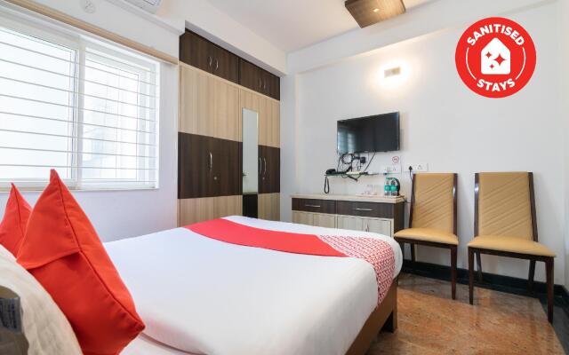 OYO 4428 Crystal Suites