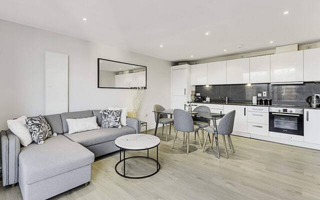 Chic Kensal Green Retreat