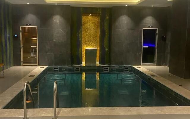 4Leisure Suites DAMAC Esclusiva Towers