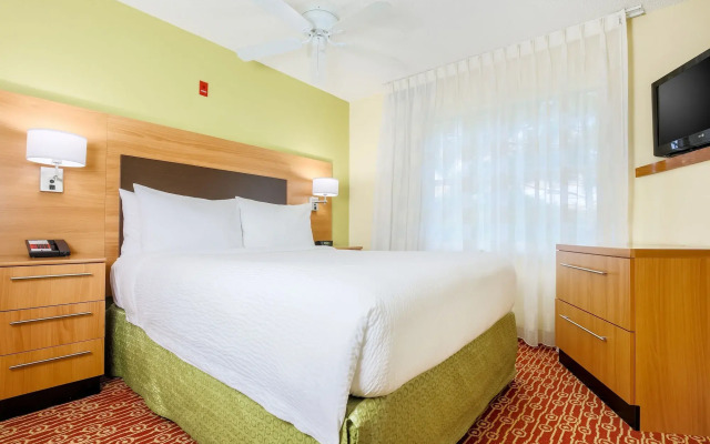 Sonesta Simply Suites Houston Brookhollow