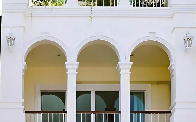 Shunli Hostel