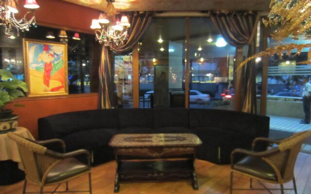 Ceo Suites