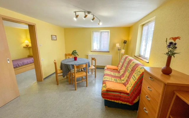 Residence Jaune Et Rose