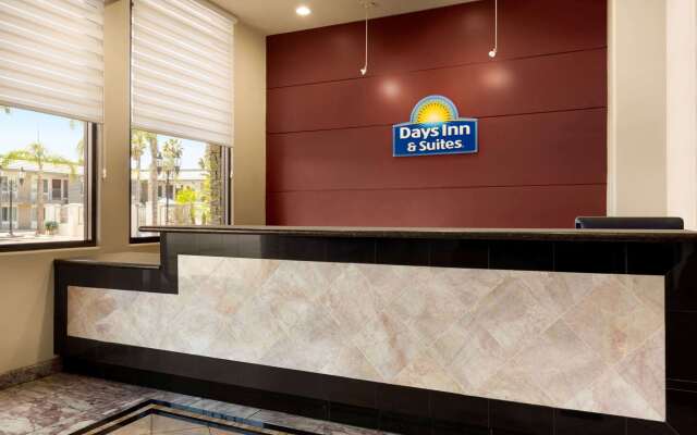 Days Inn & Suites by Wyndham Anaheim At Disneyland Park