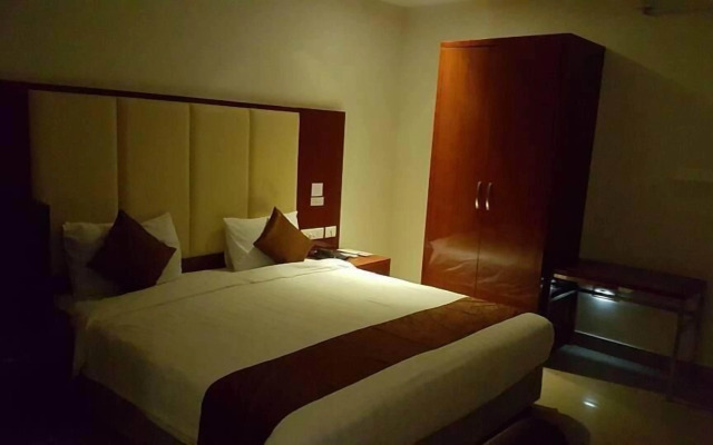 Suraj Hotel