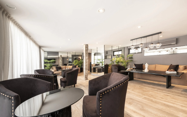 Efe Hotel & Cowork