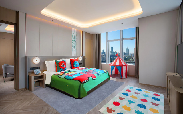 Holiday Inn Wuxi Central Station by IHG