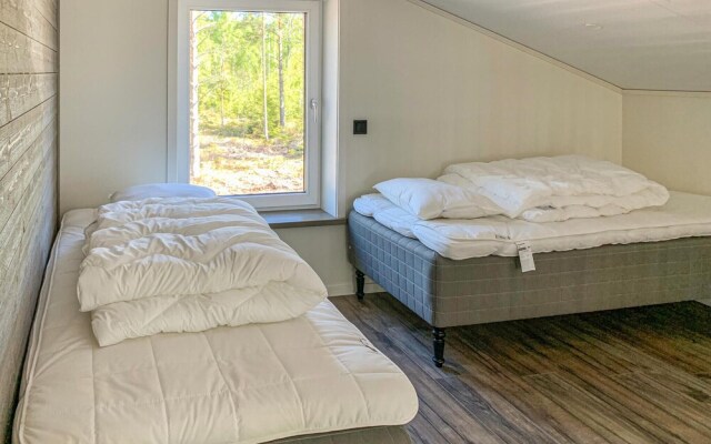 Nice Home in Säffle With Wifi and 3 Bedrooms