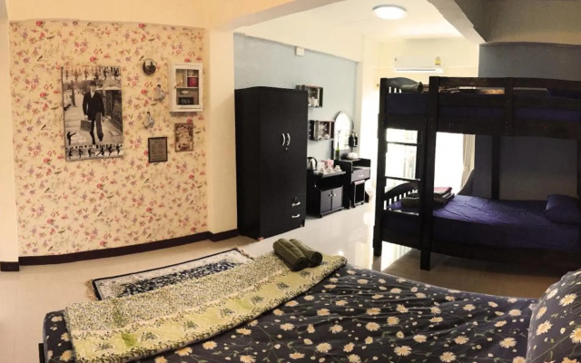 The London Tearoom – Guest Rooms – Chiang Mai