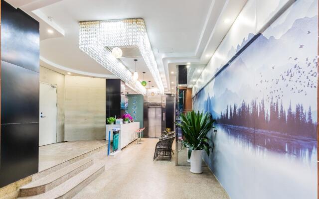 Foshan lante hotel (zu miao subway station)