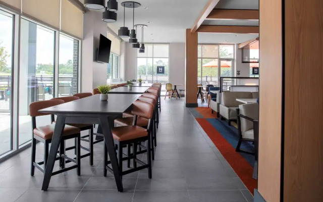 Hyatt House The Woodlands-Shenandoah