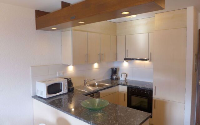 Victoria A/B/C 35715