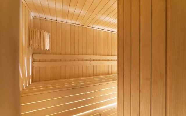 Hotel «SH» on Vosstaniya