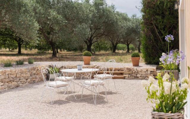 La Petite Ruche, 1 bedroom Gite in the Luberon