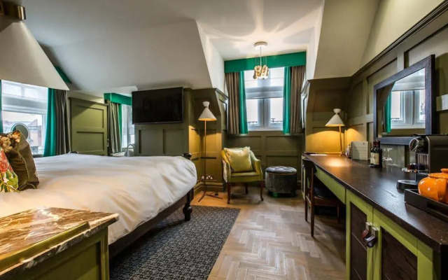 Orange Tree Hotel