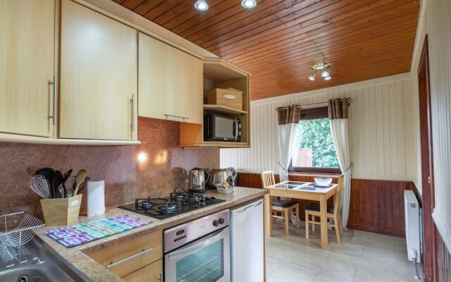 Bluebell Lodge 4 with Hot Tub