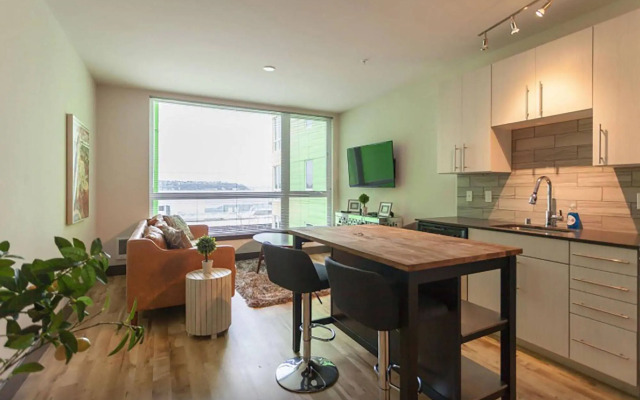 Belltown Waterfront Suites by Barsala