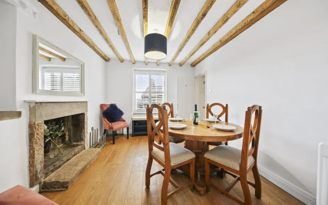 Host Stay Bradley House