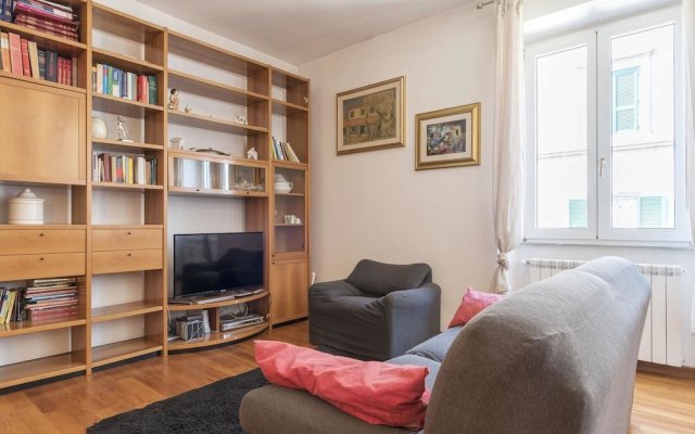 Colosseo & Colle Oppio Charming Apartment