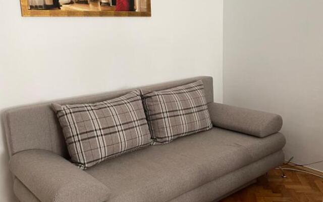 Tommy Apartment