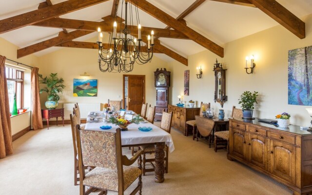 Ael Y Bryn Bed and Breakfast