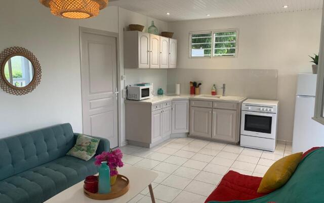 Sainte Anne, Très joli T2 refait à neuf