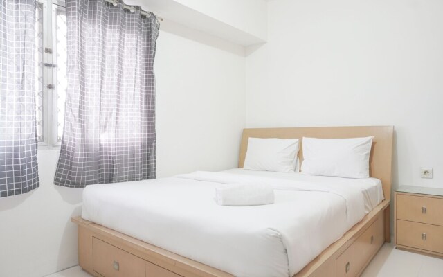 Fully Furnished And Comfy 2Br Apartment At Gajah Mada Mediterania
