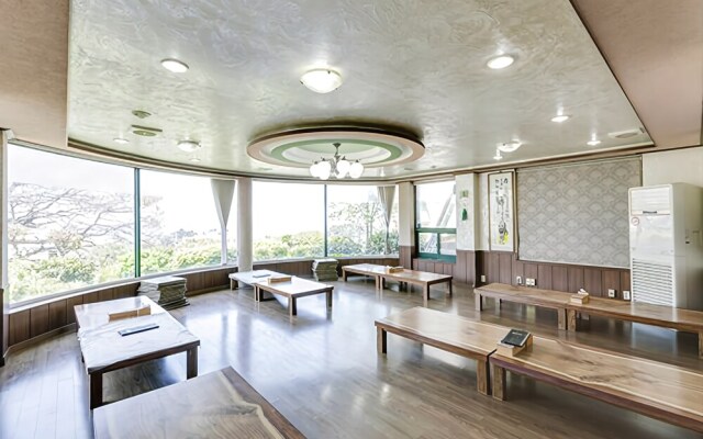 Byeonsan Dongguerami Pension