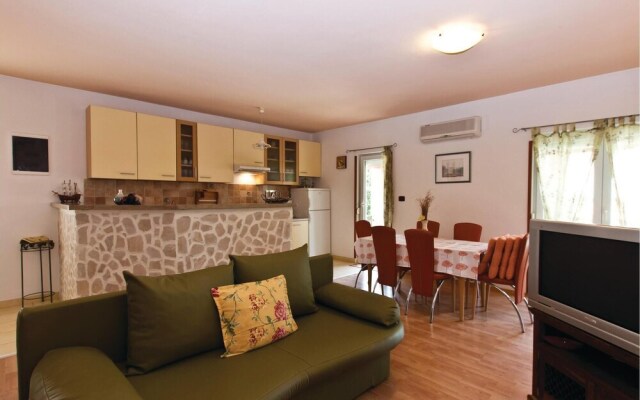 Stunning Home in Medulin With Wifi and 1 Bedrooms