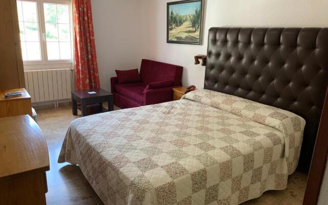 Hotel Mirasierra