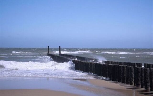 Strandhotel Bos en Duin