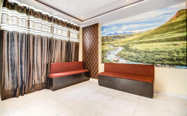 Collection O 28716 Aditya Residency