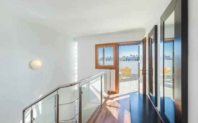 Camelot Holiday Homes by LIVVO
