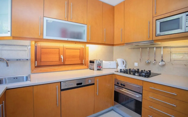 Liiiving in Caminha Countryside Pool House