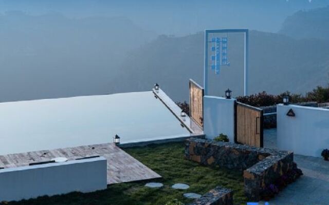 Xinchang Mountain Letter · Cloudside Homestay