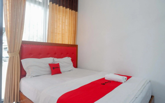 OYO 2718 Backpacker's Homestay Jlegong
